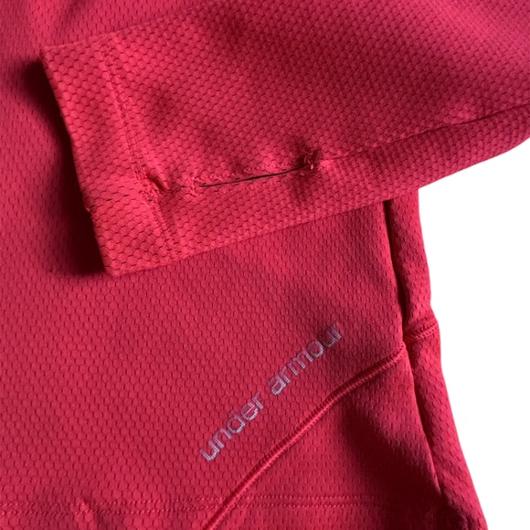 Women’s Fitted Cold Gear Under Armour Top - Size Medium - Picture 4 of 6